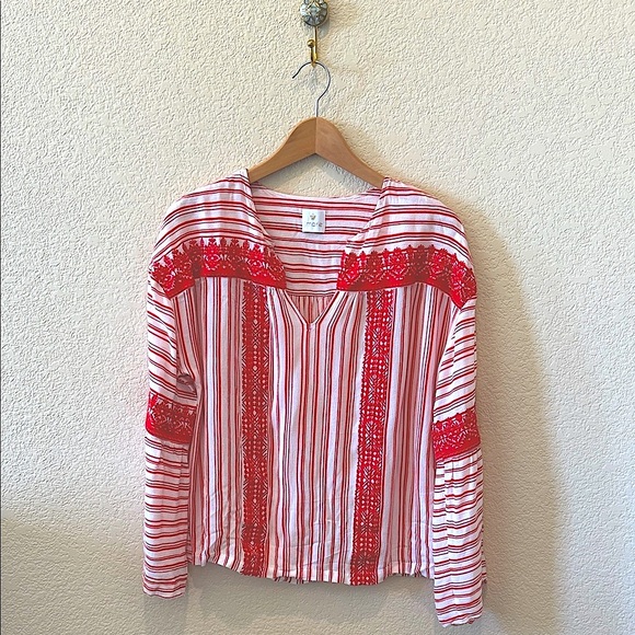 J Marie Red White Rayon Embroidered Bell Sleeve Blouse Elegant Flowy Top Medium - Picture 1 of 10